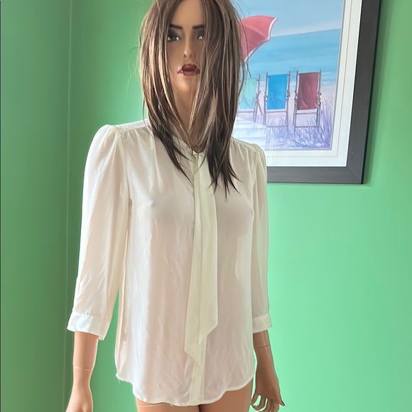 💛💛NWOT LOFT Cream Relaxed Buttoned Blouse💛💛 - Picture 1 of 10